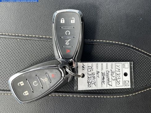 Used 2023 Chevrolet Traverse Premier image 13