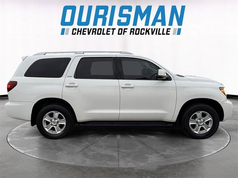 Used 2019 Toyota Sequoia SR5 image 7