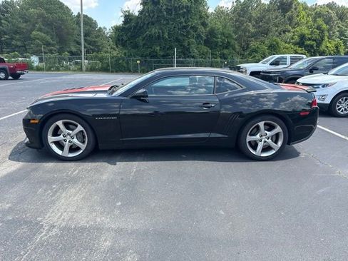 Used 2015 Chevrolet Camaro SS w/ RS Package RWD image 2