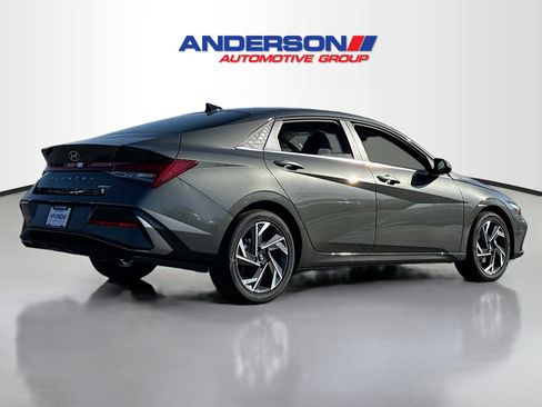 New 2026 Hyundai Elantra Limited image 2