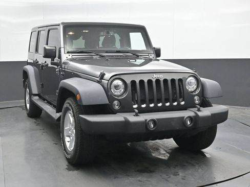 Used 2017 Jeep Wrangler Unlimited Sport w/ Quick Order Package 24S AWD/4WD image 6