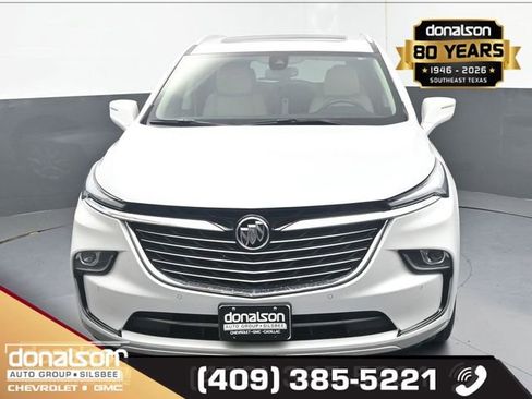 Used 2023 Buick Enclave Essence w/ Experience Buick Package FWD image 3