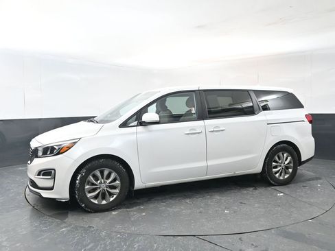 Used 2021 Kia Sedona LX image 2