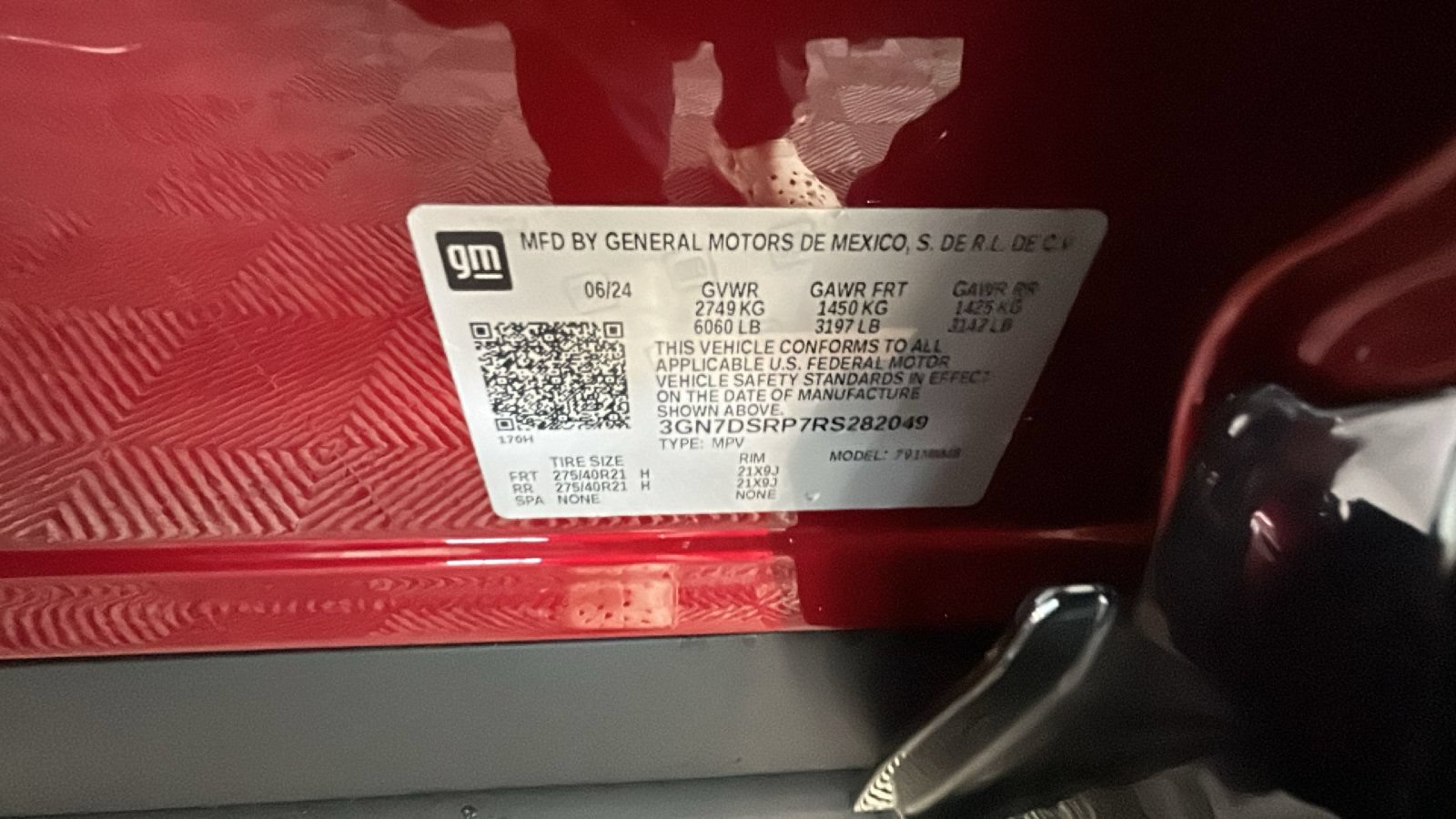 Used 2024 Chevrolet Equinox EV RS FWD image 11