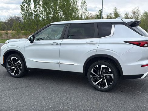 Used 2022 Mitsubishi Outlander SE AWD/4WD image 10