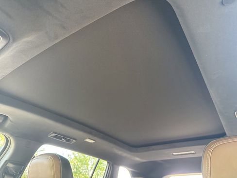 New 2026 GMC Acadia Denali Ultimate w/ LPO, Floor Liner Package AWD/4WD image 43