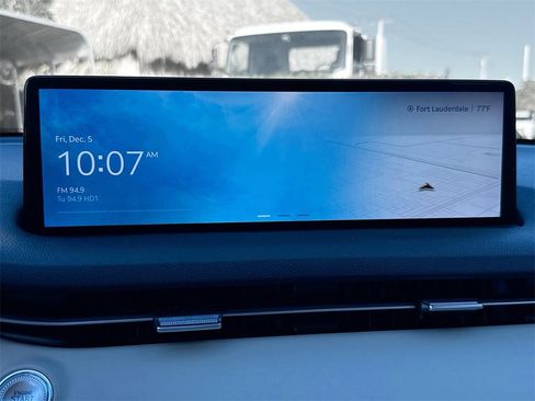 Used 2024 Genesis GV70 2.5T image 16