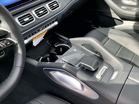 New 2026 Mercedes-Benz GLS 450 4MATIC image 11