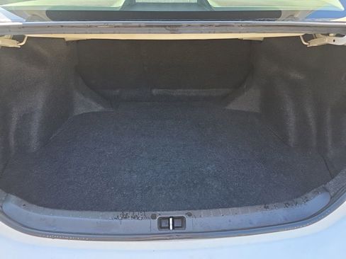 Used 2019 Toyota Corolla L image 17