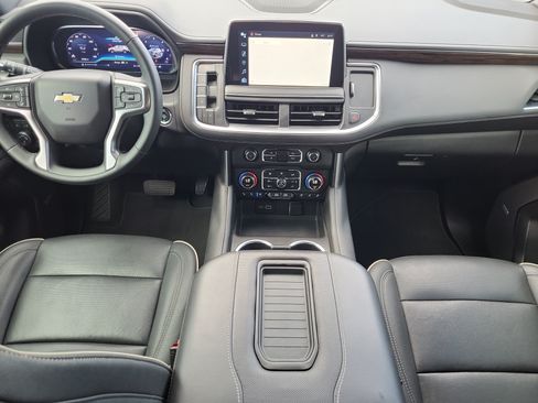 Used 2023 Chevrolet Tahoe Premier AWD/4WD image 17