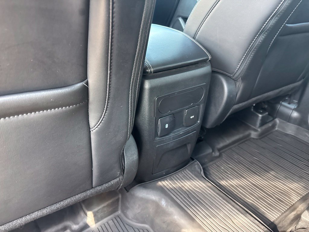 Certified 2024 Ford Explorer XLT w/ Equipment Group 202A AWD/4WD image 28
