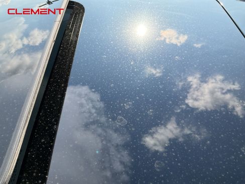 Used 2023 Chevrolet Traverse High Country image 15