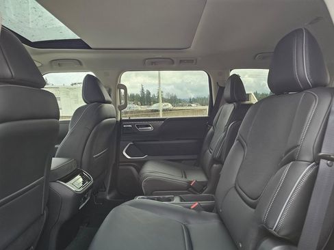 New 2026 INFINITI QX80 Luxe w/ Cargo Package image 19