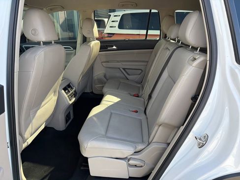 Used 2019 Volkswagen Atlas SE w/ Towing Package AWD/4WD image 12