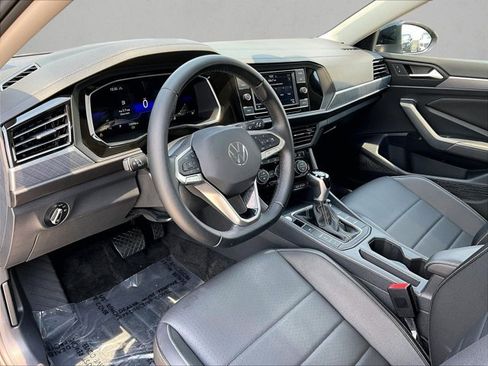 Used 2023 Volkswagen Jetta SE w/ Panoramic Sunroof Package FWD image 14