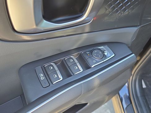 New 2026 Kia Sorento LX FWD image 19