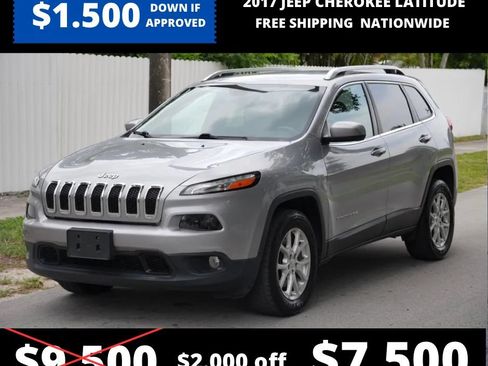 Used 2017 Jeep Cherokee Latitude AWD/4WD image 1