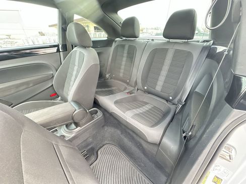 Used 2012 Volkswagen Beetle Turbo image 22
