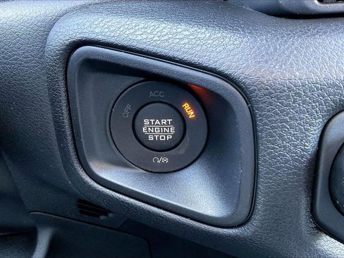 New 2026 Jeep Gladiator Sport image 18