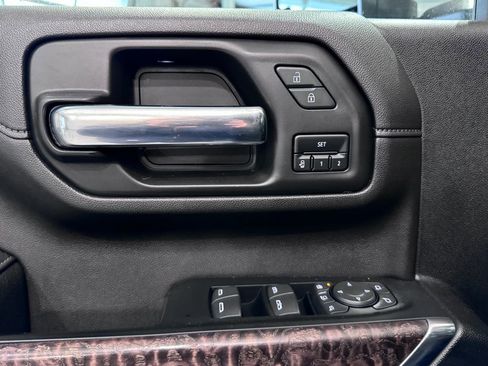 Certified 2023 GMC Sierra 3500 Denali image 26