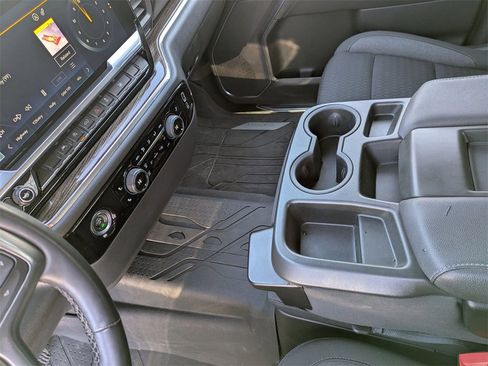 Used 2023 Chevrolet Silverado 1500 LT image 14