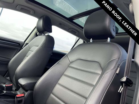 Used 2018 Volkswagen Golf SEL image 8