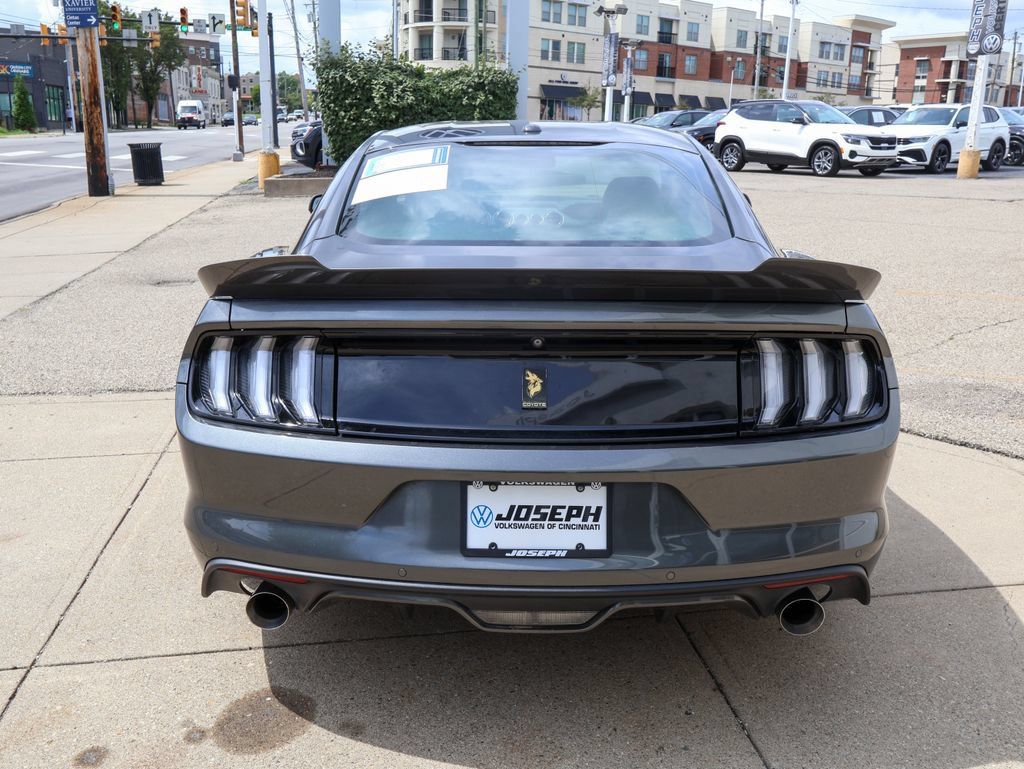 Used 2016 Ford Mustang GT Premium w/ GT Performance Package RWD image 4
