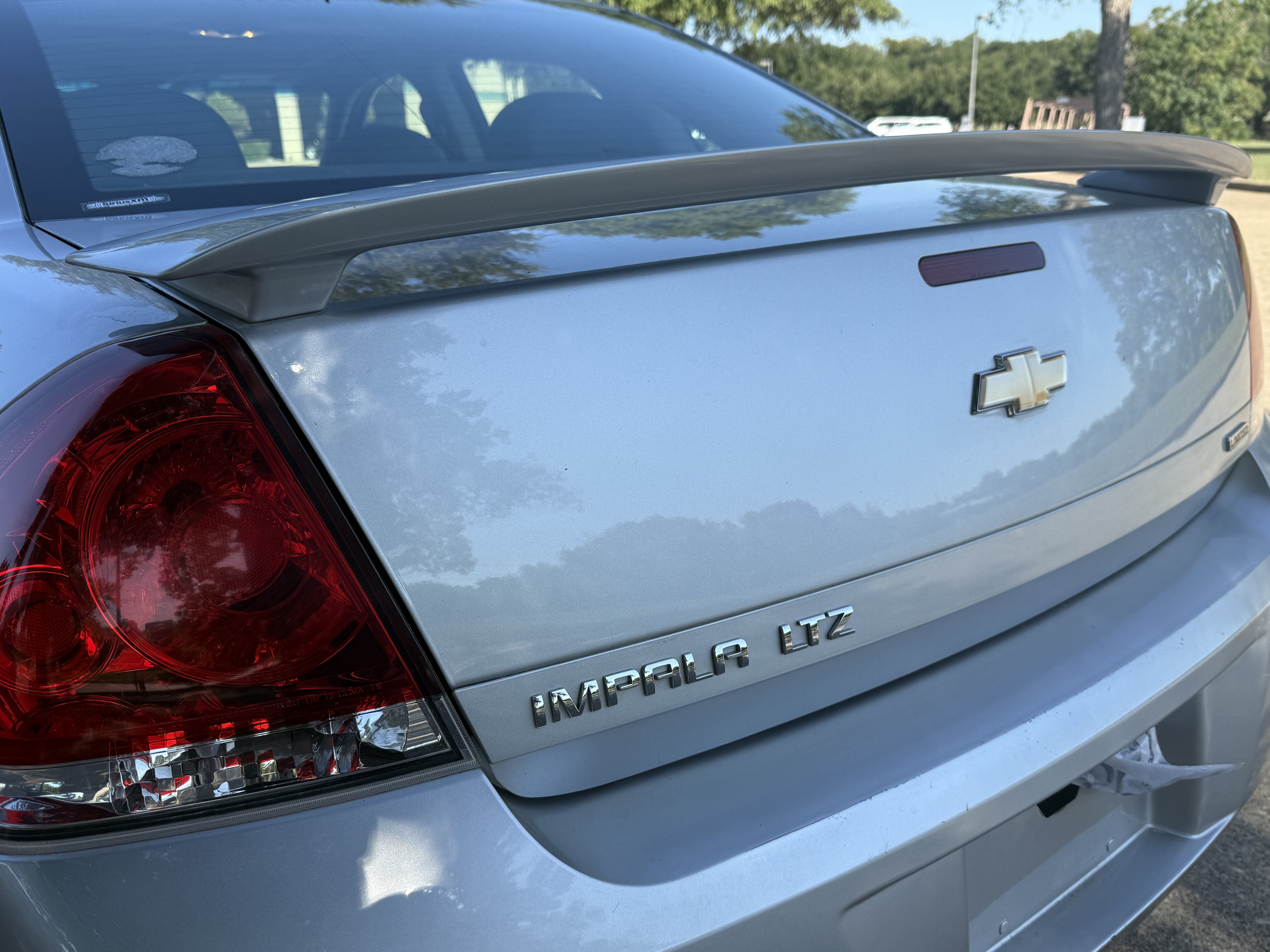 Used 2016 Chevrolet Impala LTZ FWD image 16