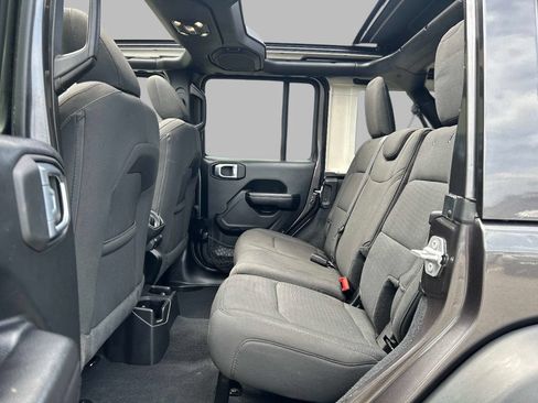 Used 2021 Jeep Wrangler Unlimited Sport w/ Sun And Sound Package AWD/4WD image 16