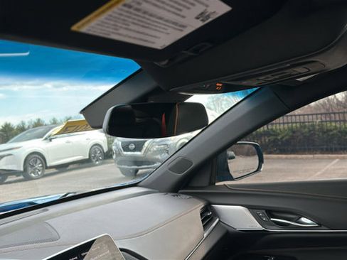 Used 2025 Cadillac CT4 V w/ LPO, ONYX Package image 23