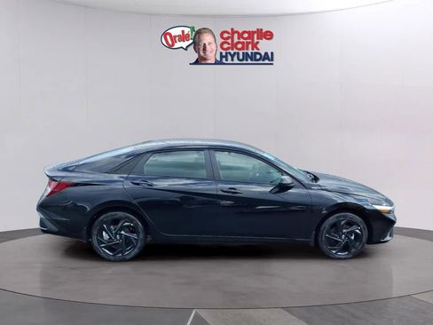New 2026 Hyundai Elantra Sport FWD image 6