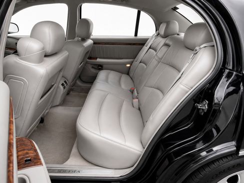 Used 2004 Buick Park Avenue Ultra w/ Ultra Luxury Package FWD image 9