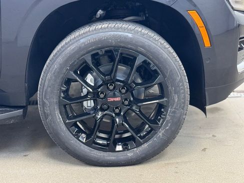 New 2026 GMC Yukon Elevation AWD/4WD image 4