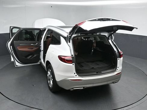 Used 2019 Buick Enclave Avenir w/ Avenir Technology Package AWD/4WD image 58