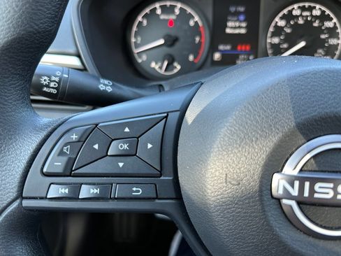 Used 2025 Nissan Altima 2.5 S FWD image 23