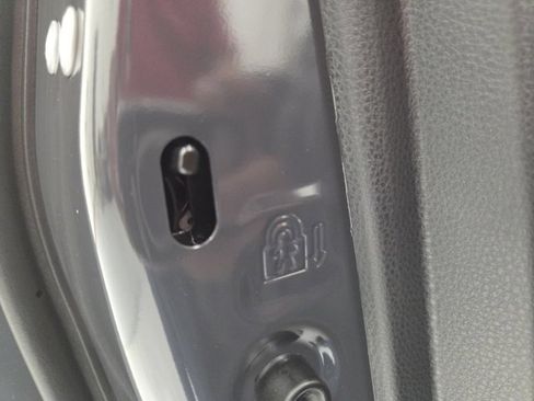 New 2025 Toyota Tacoma TRD Sport image 38