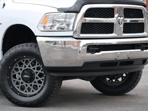 Used 2018 RAM 2500 Tradesman w/ Chrome Appearance Group AWD/4WD image 2