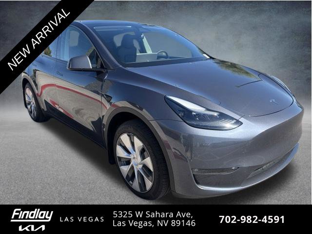 Used 2023 Tesla Model Y 2WD image 3