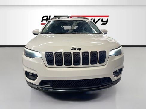 Used 2019 Jeep Cherokee Latitude Plus AWD/4WD image 2