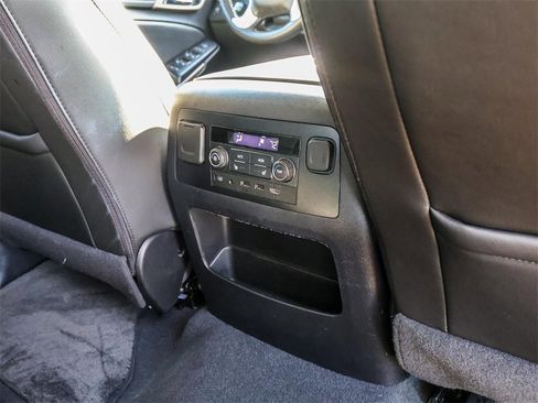 Used 2019 GMC Yukon Denali w/ Denali Ultimate Package image 26