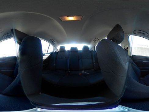 Used 2025 Toyota Camry LE image 42