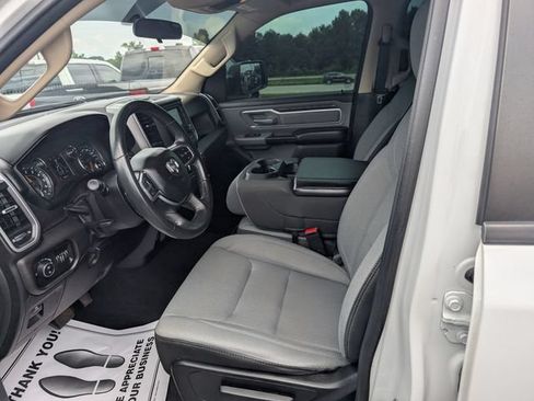 Used 2019 RAM 1500 Big Horn AWD/4WD image 11