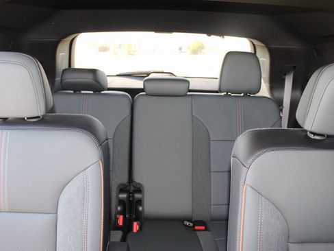 New 2025 GMC Acadia AT4 w/ Super Cruise Package image 27