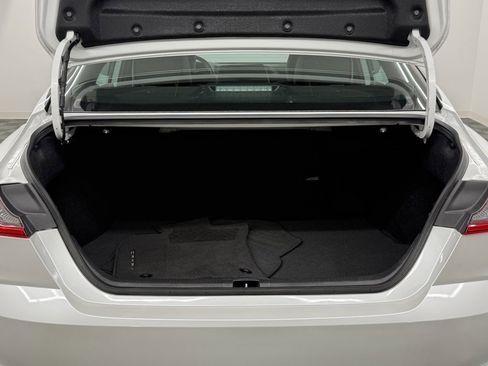 Used 2025 Toyota Camry XSE image 11