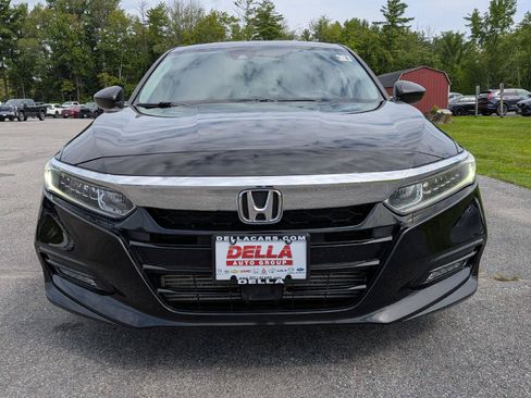 Used 2018 Honda Accord EX image 2