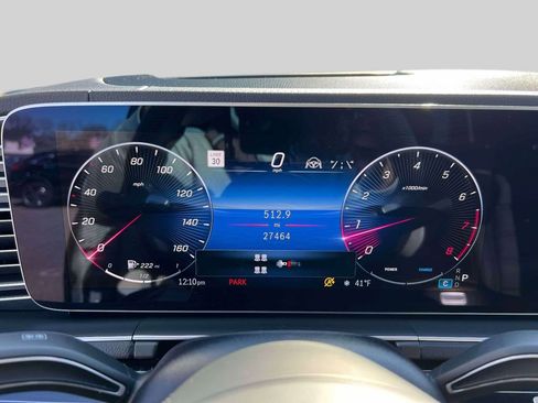 Used 2024 Mercedes-Benz GLS 580 4MATIC image 27