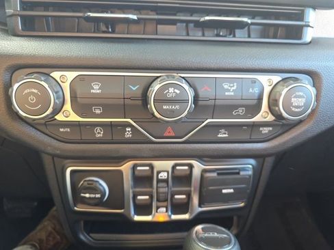 New 2026 Jeep Gladiator Sport image 21