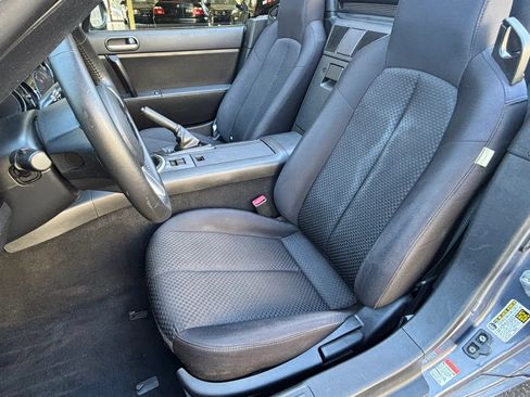 Used 2007 MAZDA MX-5 Miata Touring w/ Suspension Pkg RWD image 18
