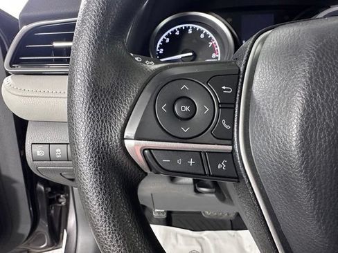 Used 2022 Toyota Camry LE FWD image 22