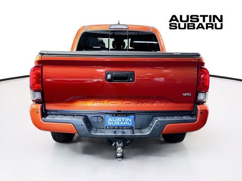 Used 2018 Toyota Tacoma TRD Off-Road w/ TRD Premium Off Road Package RWD image 6
